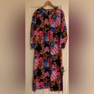 Vintage 1970’s geometrical women’s hostess robe